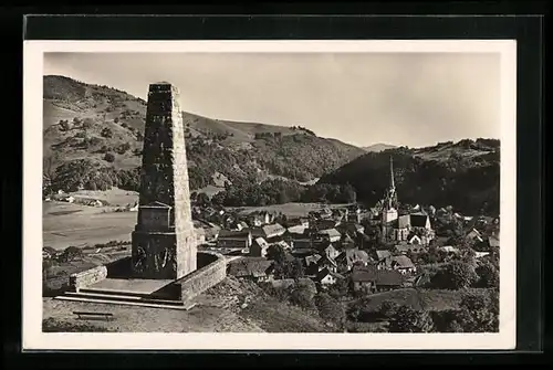 AK Schönau i. W., Schlageter Denkmal mit Blick auf den Ort