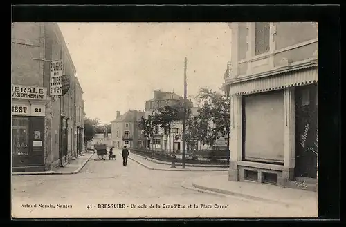 AK Bressuire, Un coin de la Grand`Rue et la Place Carnot