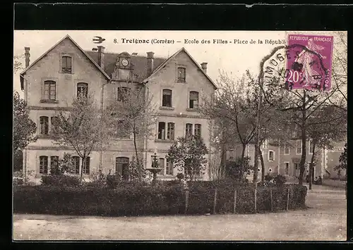 AK Treignac, Ecole des Filles, Place de la République