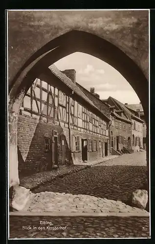 AK Elbing, Blick in den Klosterhof