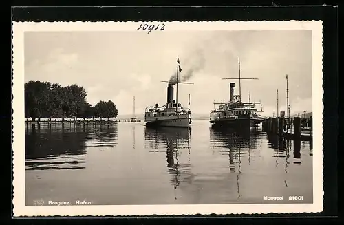 AK Bregenz, Hafen mit Dampfern