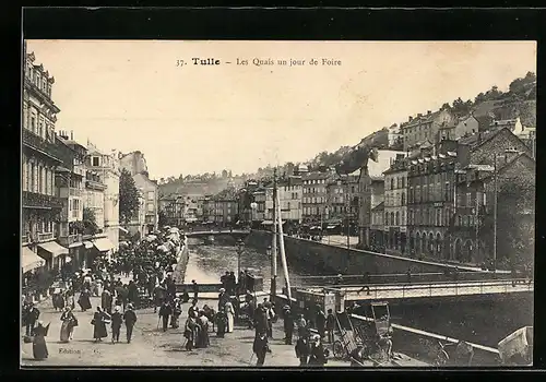 AK Tulle, Les Quais un jour de Foire