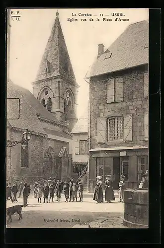 AK Ussel, Eglise vue de la Place d`Armes