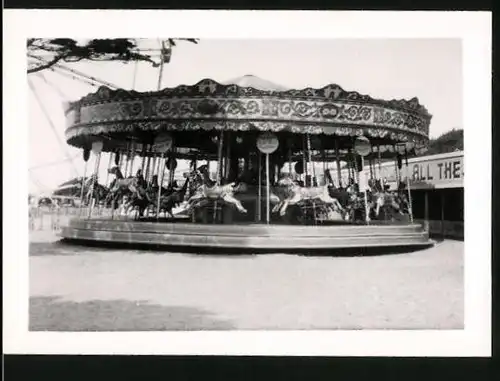 Fotografie England Fair, Rummel-Kirmes-Volksfest, Karussell / Fahrgeschäft, Pferde-Karussell