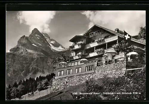 AK Braunwald, Hotel-Pension Tödiblick mit Ortstock