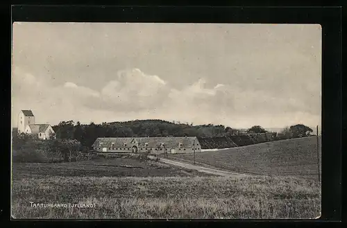 AK Taarupgaard /Jylland, Gehöft und Kirche