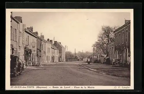 AK St-Ouen-des-Toits, Route de Laval, Place de la Mairie