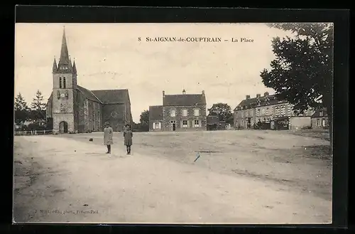 AK St-Aignan-de-Couptrain, La Place