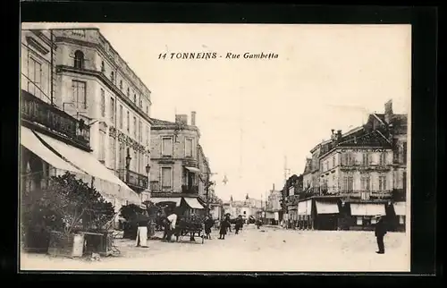 AK Tonneins, Rue Gambetta, Strassenpartie