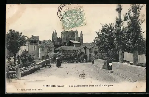 AK Simorre, Vue panoramique prise du côté du pont, Ortspartie