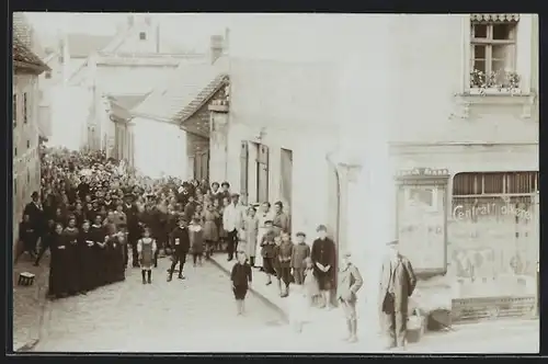 Foto-AK Schwabach, Central-Molkerei Georg Weiss in der Ludwigstrasse 7