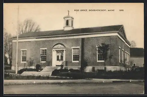 AK Dover-Foxcroft, ME, Post Office