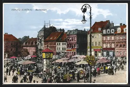 AK Teplitz Schönau / Teplice, Strassenleben am Marktplatz