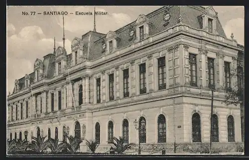 AK Santiago, Escuela Militar