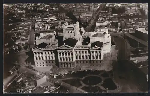 AK Montevideo, Palacio Legislativo a vuelo de avion