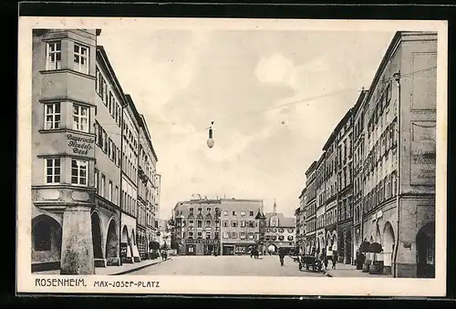 AK Rosenheim, Max-Josef-Platz mit Blick auf bayrische Handelsbank