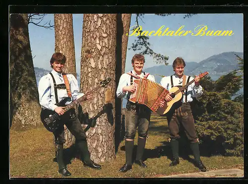 AK Musiker-Trio Bachtaler Buam mit ihren Instrumenten