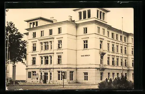 AK Heiligendamm, Blick zum Haus Berlin