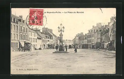 AK La Haye-du-Puits, La Place du Marché