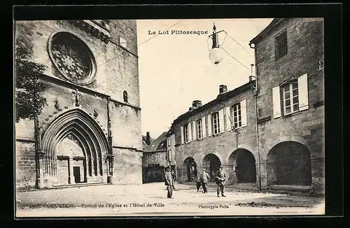 AK Gourdon, Portail de l`Eglise et l`Hotel de Ville