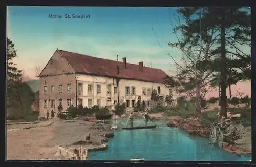 AK St. Souplet, Mühle mit Kahn und Soldat mit Fahrrad