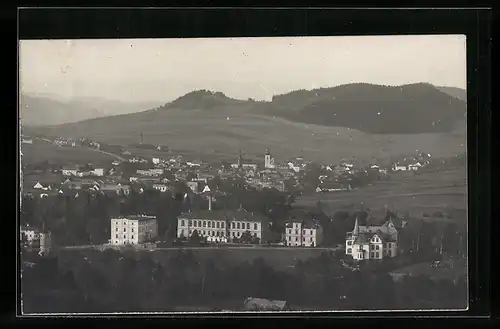 AK Bad Landeck, Ortsansicht mit Bergpanorama aus der Vogelschau