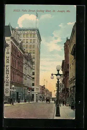 AK St. Joseph, MO, Felix Street, looking West