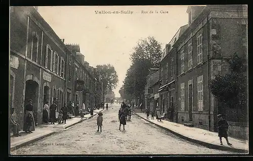 AK Vallon-en-Sully, Rue de la Gare