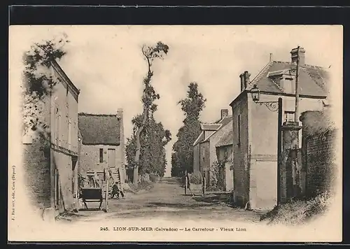 AK Lion-sur-Mer, La Carrefour, Vieux Lion