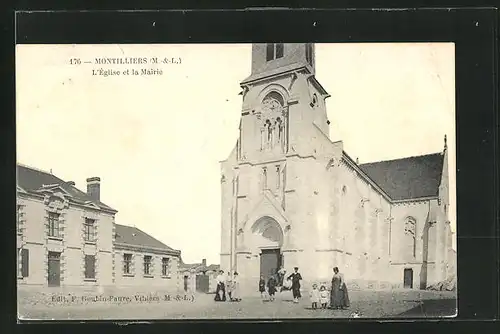 AK Montilliers, L'Eglise et la Mairie