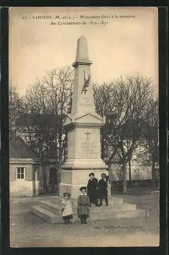 AK Vihiers, Monument èlevè à la mèmoire des Combattants