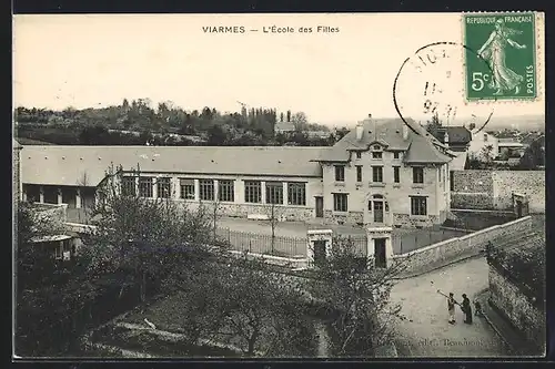 AK Viarmes, L`Ecole des Filles