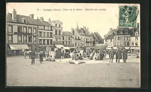 AK Laigle, Place de la Halle, Marché aux grains