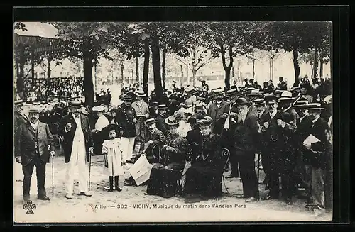 AK Vichy, Musique du matin dans l`Ancien Parc