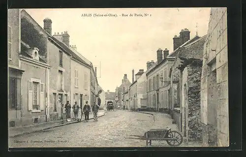 AK Ablis, Rue de Paris, Strassenpartie