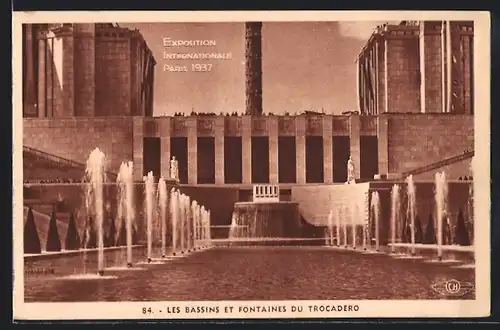 AK Paris, Exposition internationale 1937, Bassins et Fontaines du Trocadero