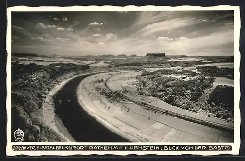 Foto-AK Walter Hahn, Dresden, Nr. 11569: Rathen / Elbe, Ortsansicht mit Lilienstein, Blick von der Bastei