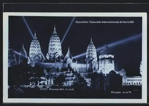 AK Paris, Exposition coloniale internationale 1931, Angkor-Vat, la nuit