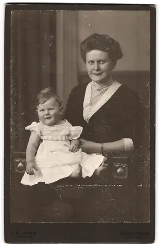 Fotografie G. Klimm, Bückeburg, Luise von Campe mit Sohn Otto-Wilhelm von Campe, August von Campe Glashütte Brückfeld