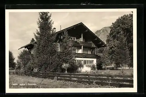 AK Oberstdorf i. bayr. Allgäu, Haus im Grünen