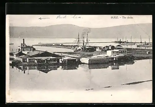 AK Suez, The docks