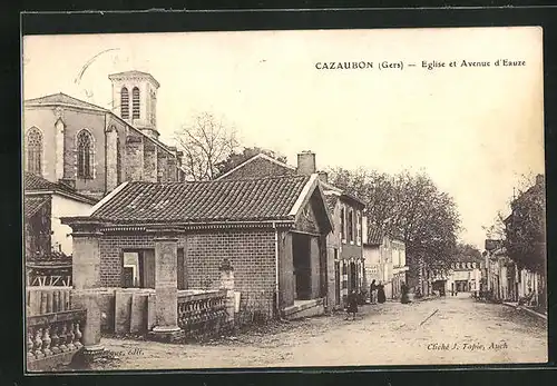 AK Cazaubon, Eglise et Avenue d`Eauze, Strassenpartie