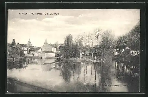 AK Civray, Vue prise du Grand Pont