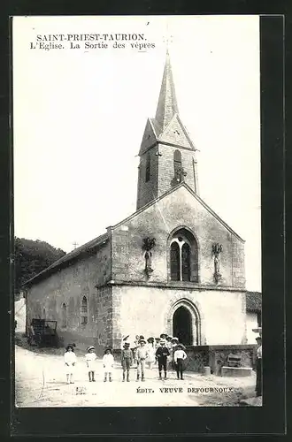 AK Saint-Priest-Taurion, L`Eglise, Ansicht der Kirche