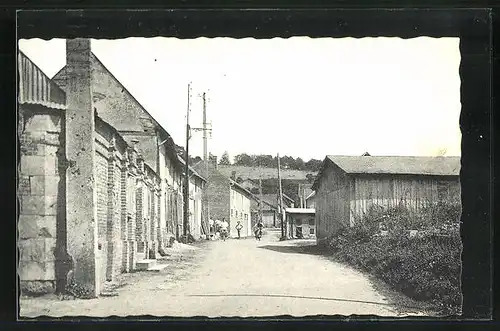 AK Troussencourt, Rue de l`École et la Mairie