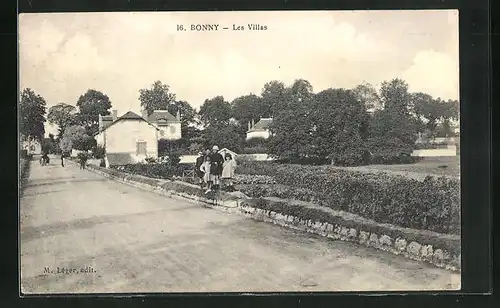 AK Bonny, Les Villas