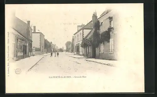 AK La Ferté-Saint-Aubin, Grande Rue