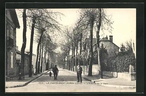 AK La Ferté-Saint-Aubin, l'Avenue de la Gare