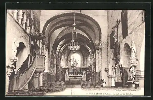 AK Maule, Interieur de l'Eglise