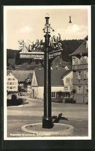 AK Lenzkirch /Schwarzwald, Wegweiser im Ort